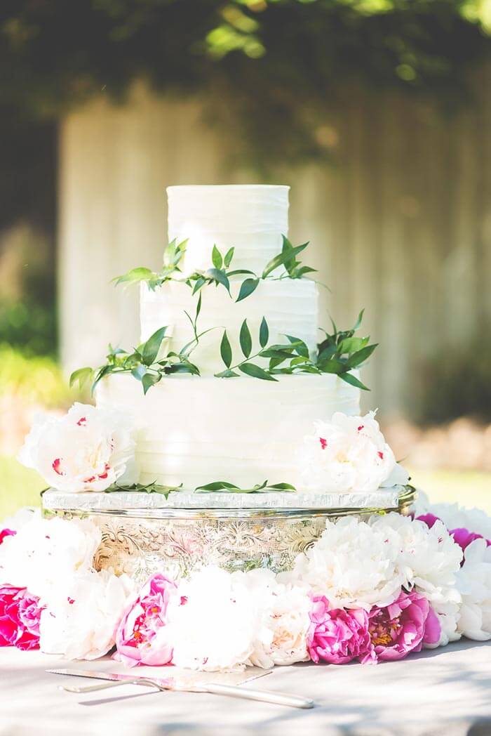 Weiße Hochzeitstorte